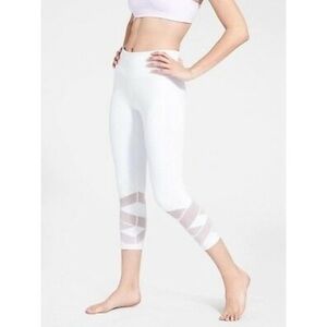 ATHLETA Mantra Capri Legging’s size S White Mesh Atheltic Workout Yoga Pilates